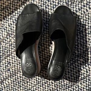 Vince Camuto Black Women's Slide Sandals